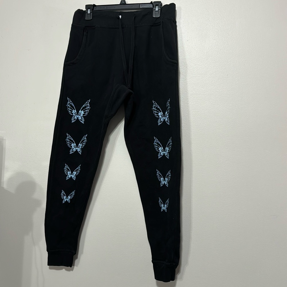 Olivia Rodrigo pants